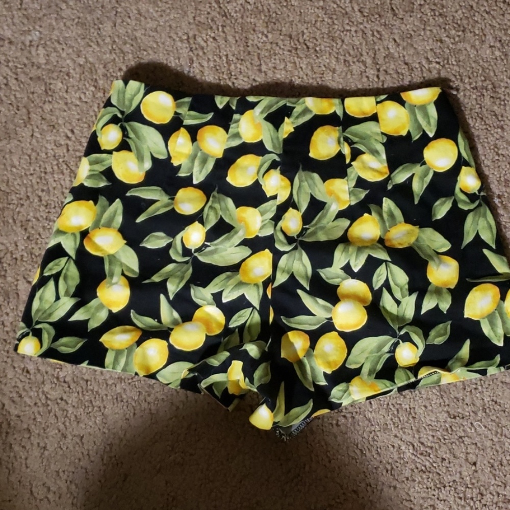 Lemon Print Shorts